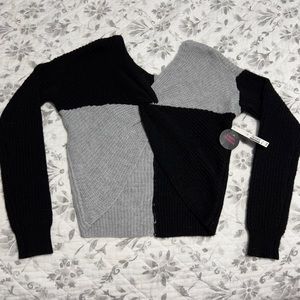 No Boundaries Juniors 2 Ways To Wear Black & Grey Twist Sweater